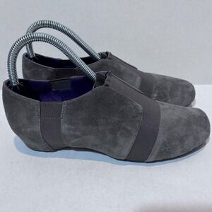 Vaneli Women's Gray Suede Elastic Slip-On Comfort Shoes Size 7.5 M Casual